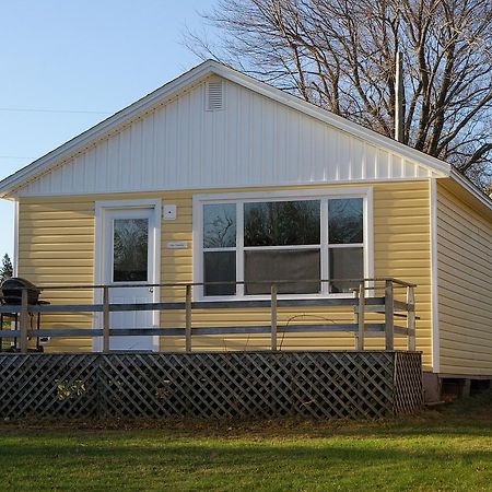 Wingspread Cottages Stanley Bridge Exterior photo